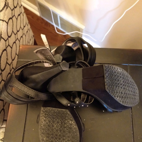 Roman Style - Picture 3 of 3